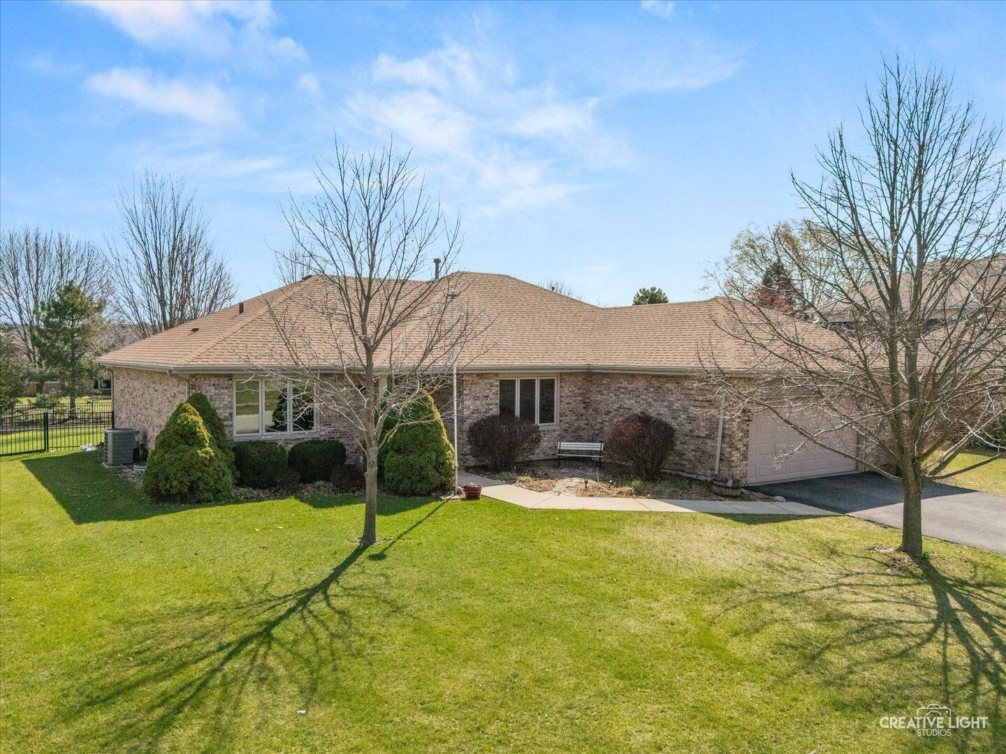 Property Photo:  22123 Pembrook Drive  IL 60423 