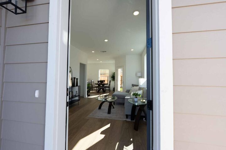 Property Photo:  16 Morrison Avenue  CA 95838 