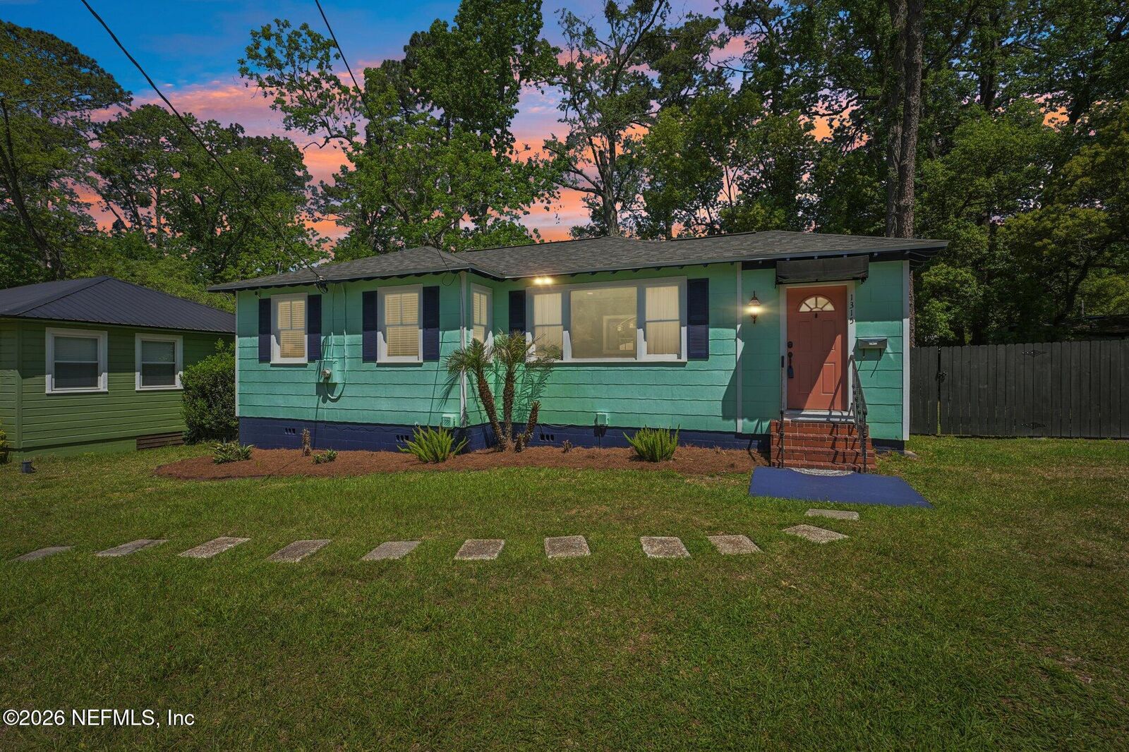 Property Photo:  1315 Azalea Drive  FL 32205 