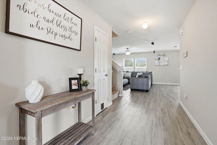 Property Photo:  29 Auburn Oaks Road W  FL 32218 