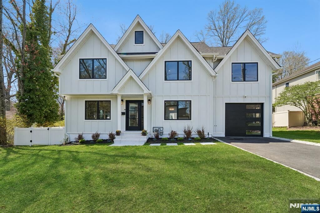 Property Photo:  45 Meadow Street  NJ 07627 