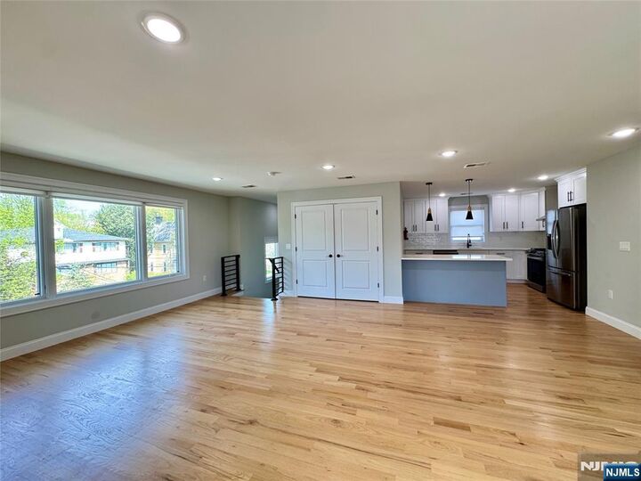 Property Photo:  105 Feronia Way 2nd Fl  NJ 07070 