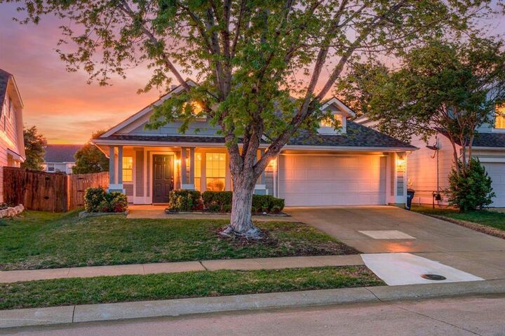 Property Photo:  9844 Meadow Rue Drive  TX 75072 