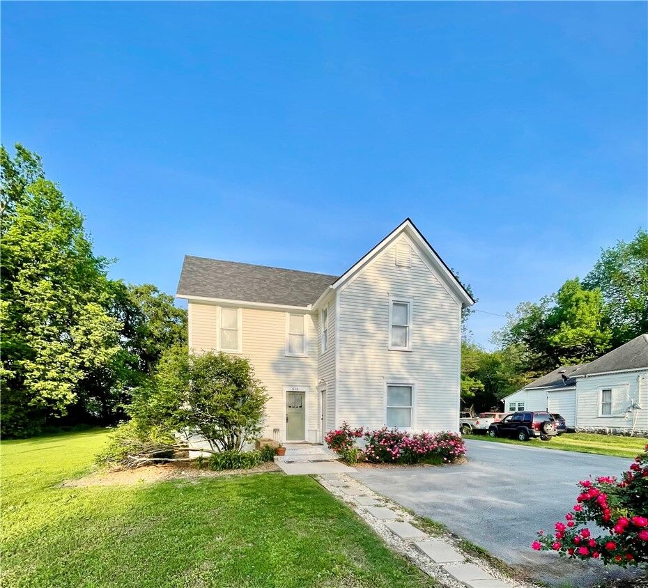 Property Photo: 515 Washington Street AR 72761