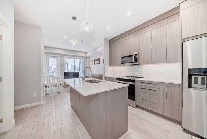 Photo de la propriété:  395 Skyview Parkway NE 1501  AB L4A 4X5 