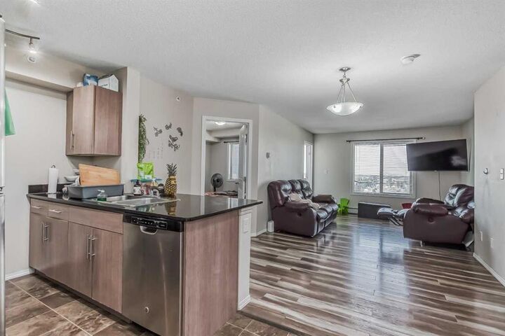 Property Photo: 7110 80 Avenue NE 408 AB T3J 0N4