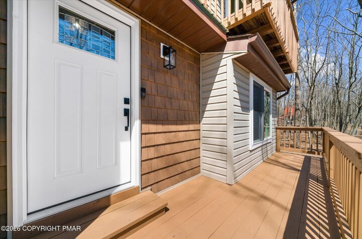 Property Photo:  102 Tumbleweed Drive  PA 18330 