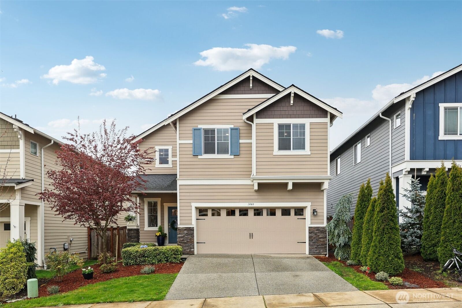 Property Photo:  1444  101st Avenue SE  WA 98258 