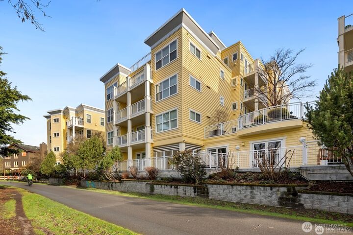 Property Photo: 2901 NE Blakeley Street 104 WA 98105