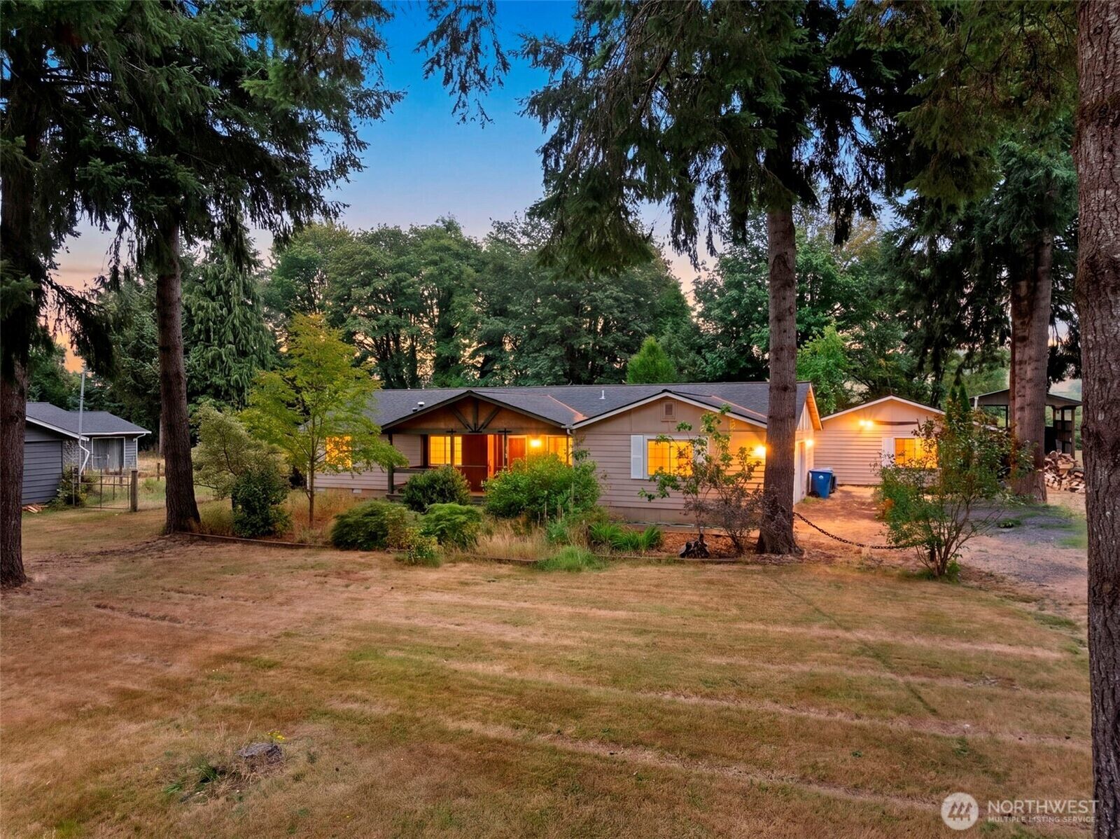 Property Photo:  220  California Street  WA 98572 