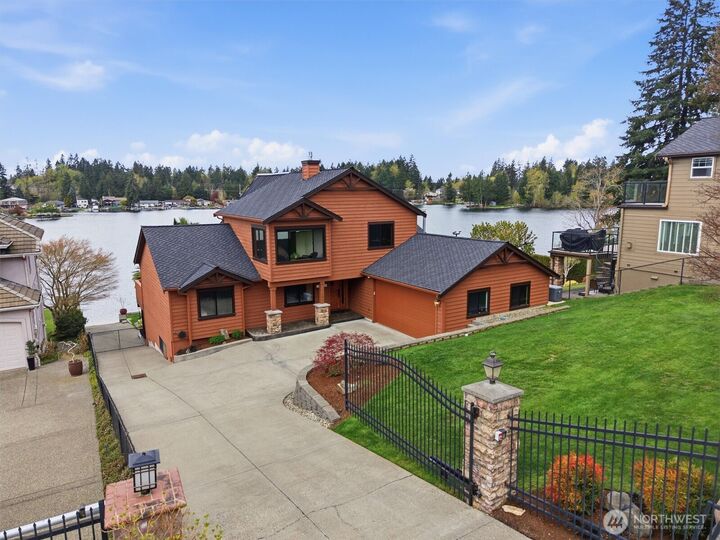 Property Photo: 1202 184th Avenue Ct E WA 98391