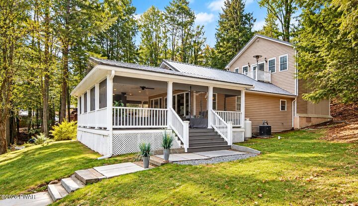Property Photo:  132 River Road  PA 18426 