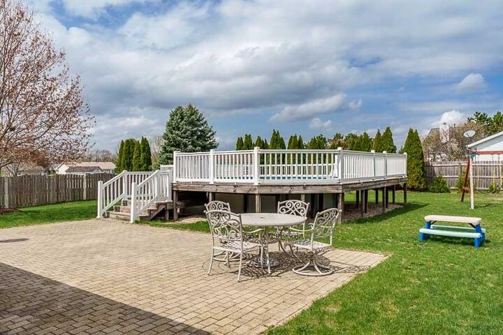 Property Photo:  537 Byrnes Drive  IL 61072 