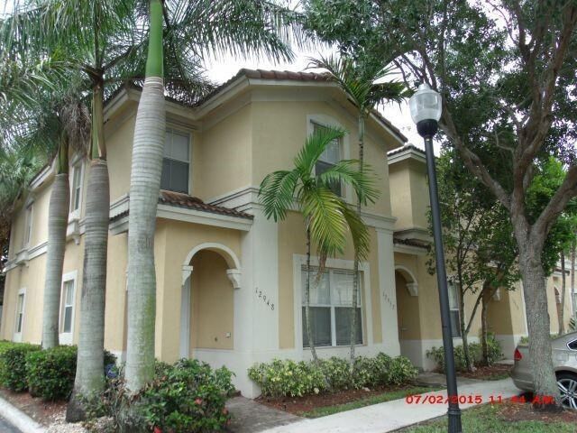 Property Photo: 3052 SW 129th Terrace 114 FL 33027