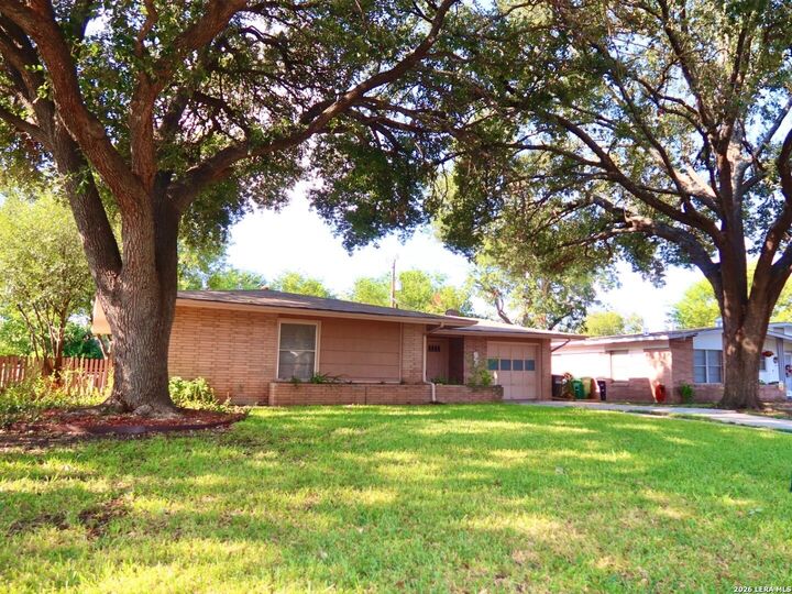 Property Photo:  558 Cicero  TX 78218 
