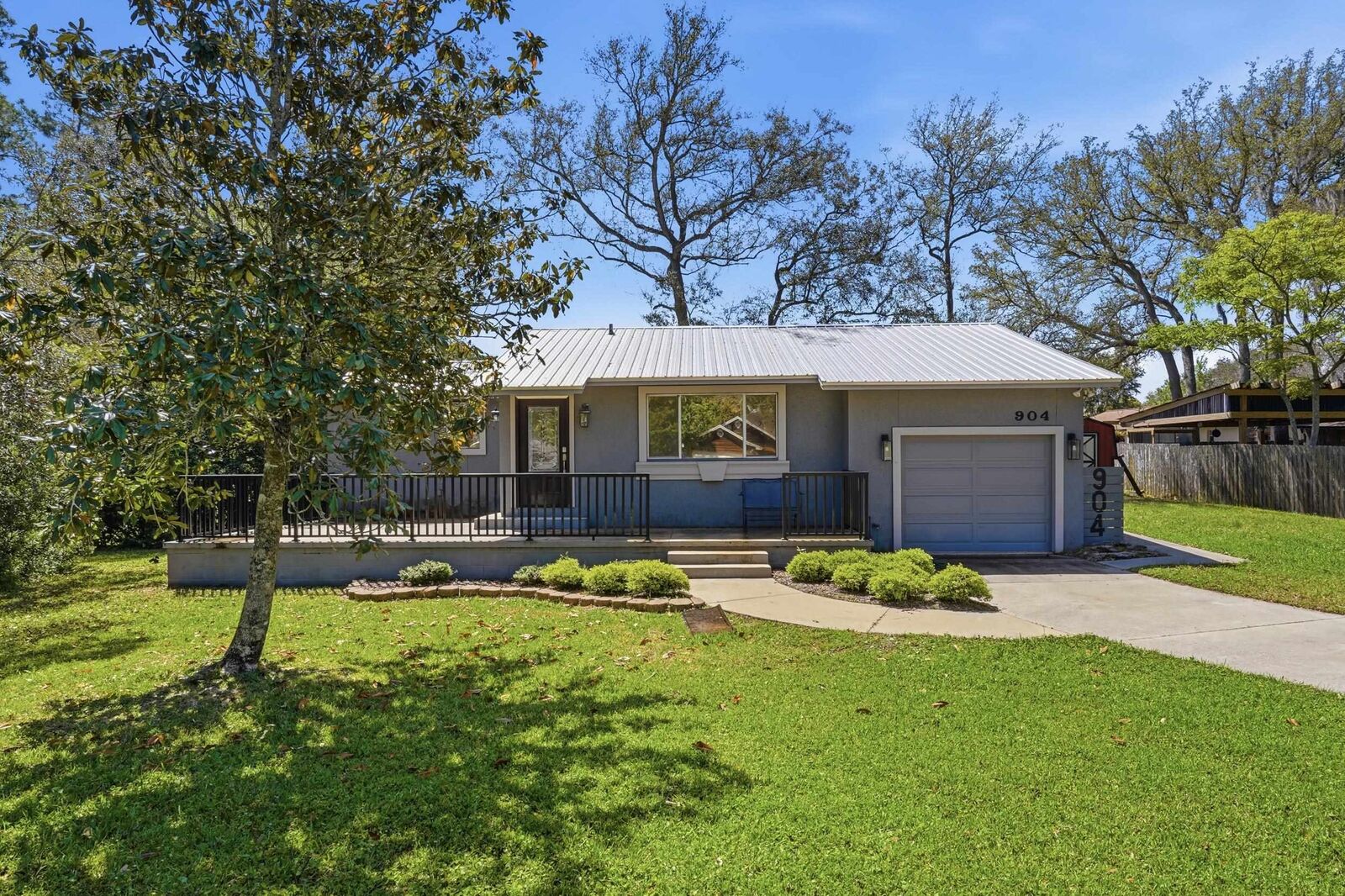 Property Photo:  904 Alicante Rd  FL 32086 