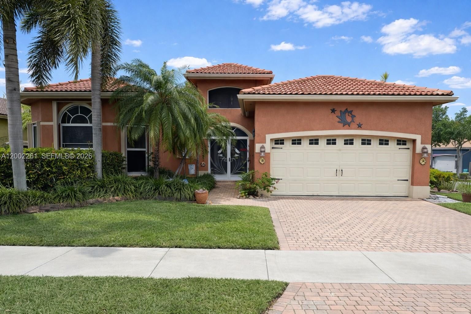 Property Photo: 1483 SE 22nd Ln FL 33035