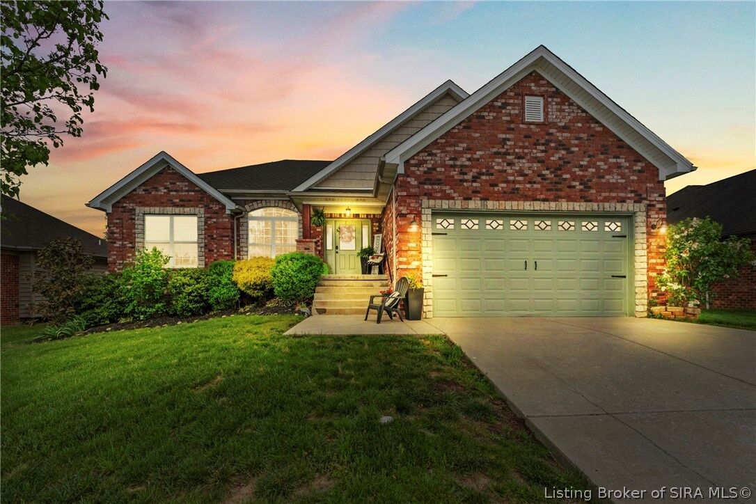 Property Photo:  5417 Somerset Circle  IN 47111 