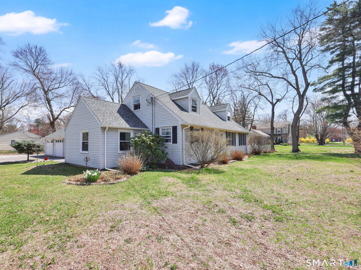 Property Photo:  1732 Main Street  CT 06033 