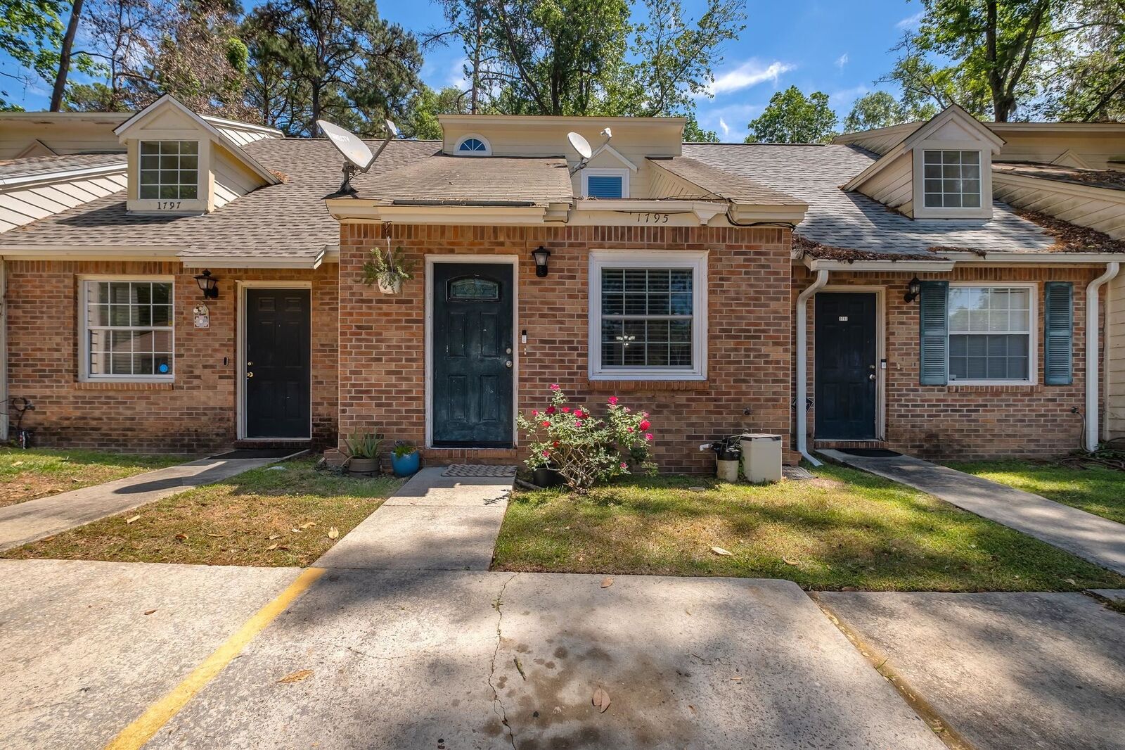 Property Photo:  1795 Falconcrest Street  FL 32303 