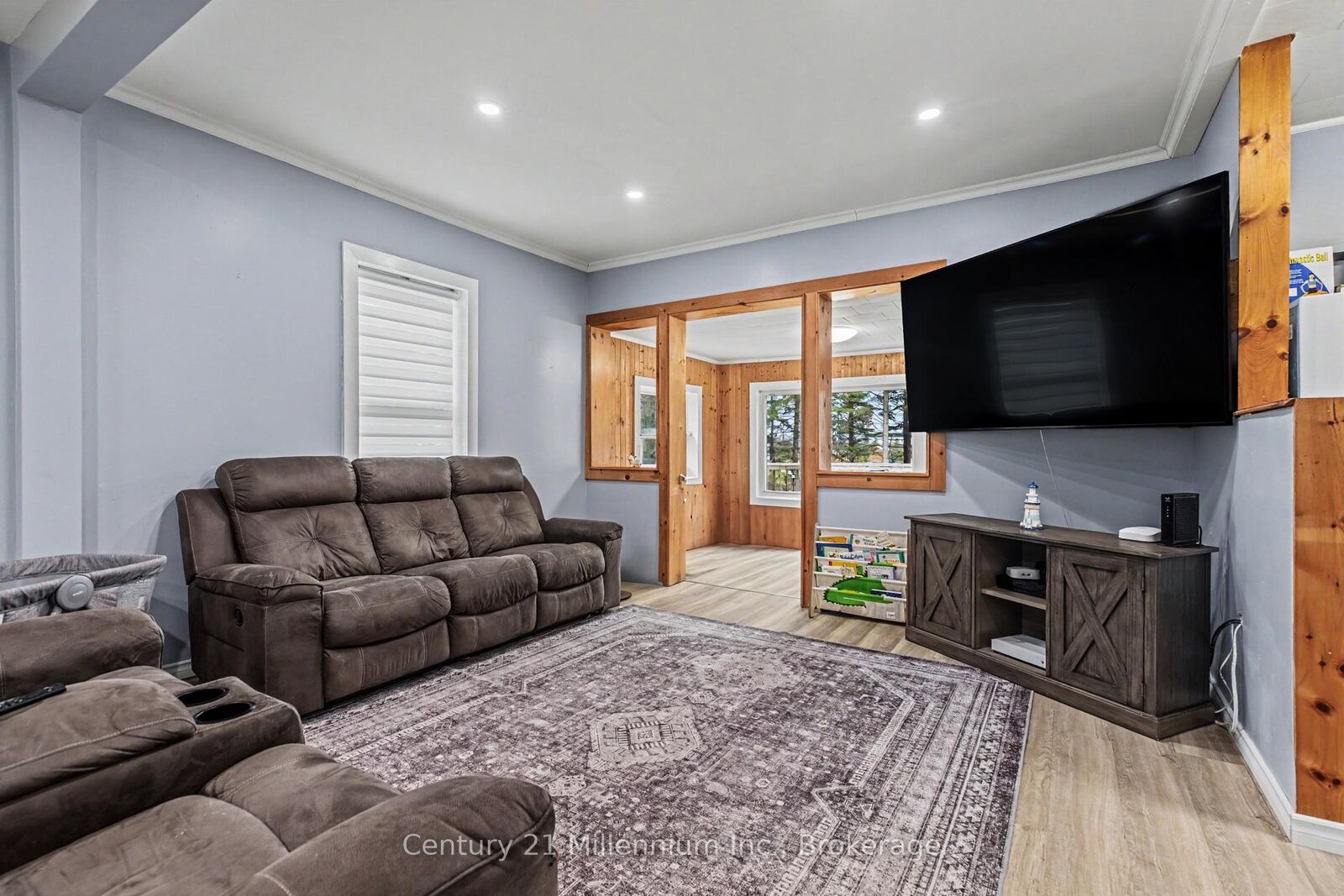 Property Photo:  124 Lorne Street  ON N0C 1H0 