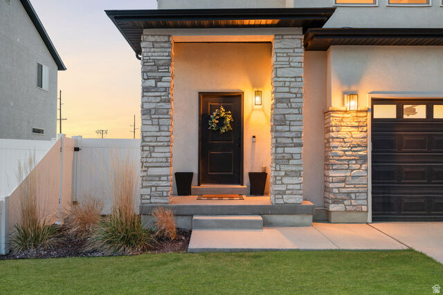 Property Photo: 826 W Walnut Bark Ln UT 84664