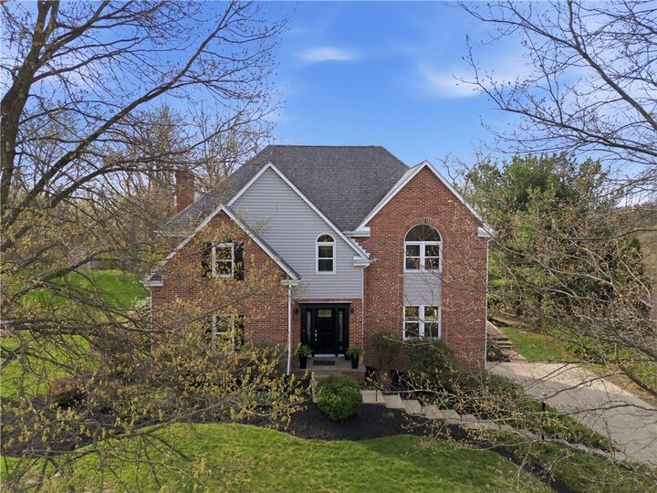 Property Photo:  1612 Royal Oak Dr  PA 15143 