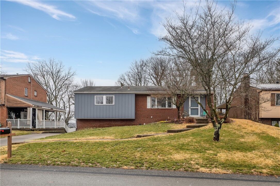 Property Photo:  136 Deerfield Dr  PA 15235 