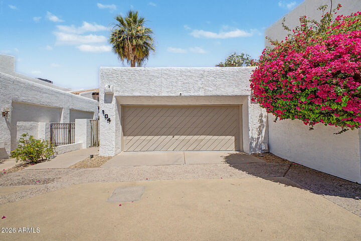 Property Photo:  4446 E Camelback Road 104  AZ 85018 