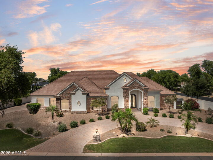 Property Photo:  2082 E Sanoque Boulevard  AZ 85298 