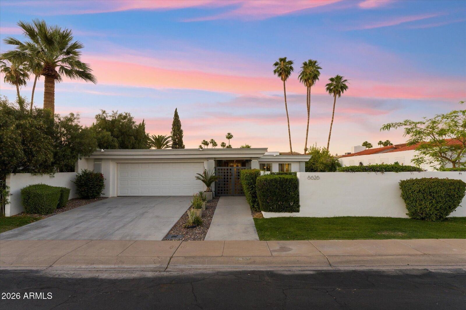 Property Photo:  8626 E Via De La Escuela --  AZ 85258 