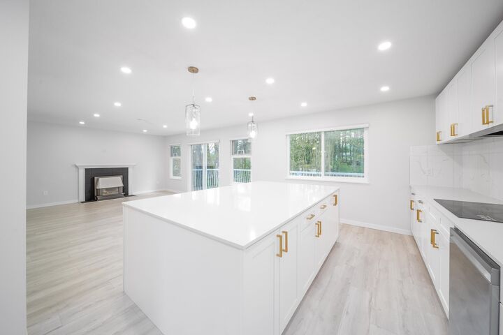 12344 234 Street — photo 1