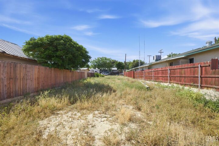 Property Photo: 149 Crystal Street CA 93268