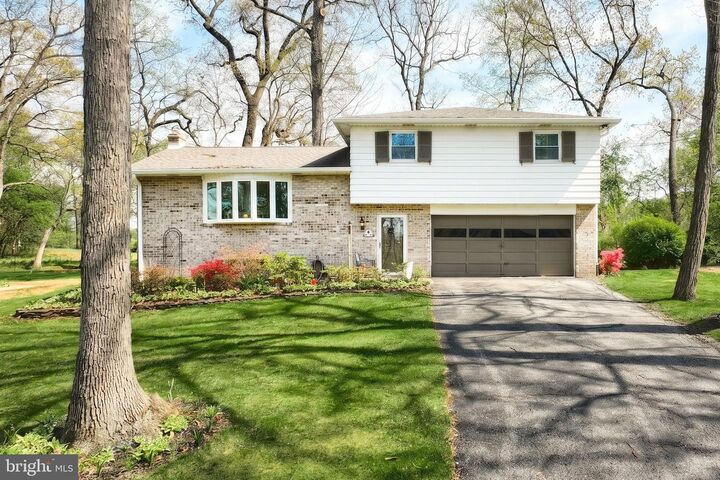 Property Photo:  320 Holyoke Drive  PA 17402 