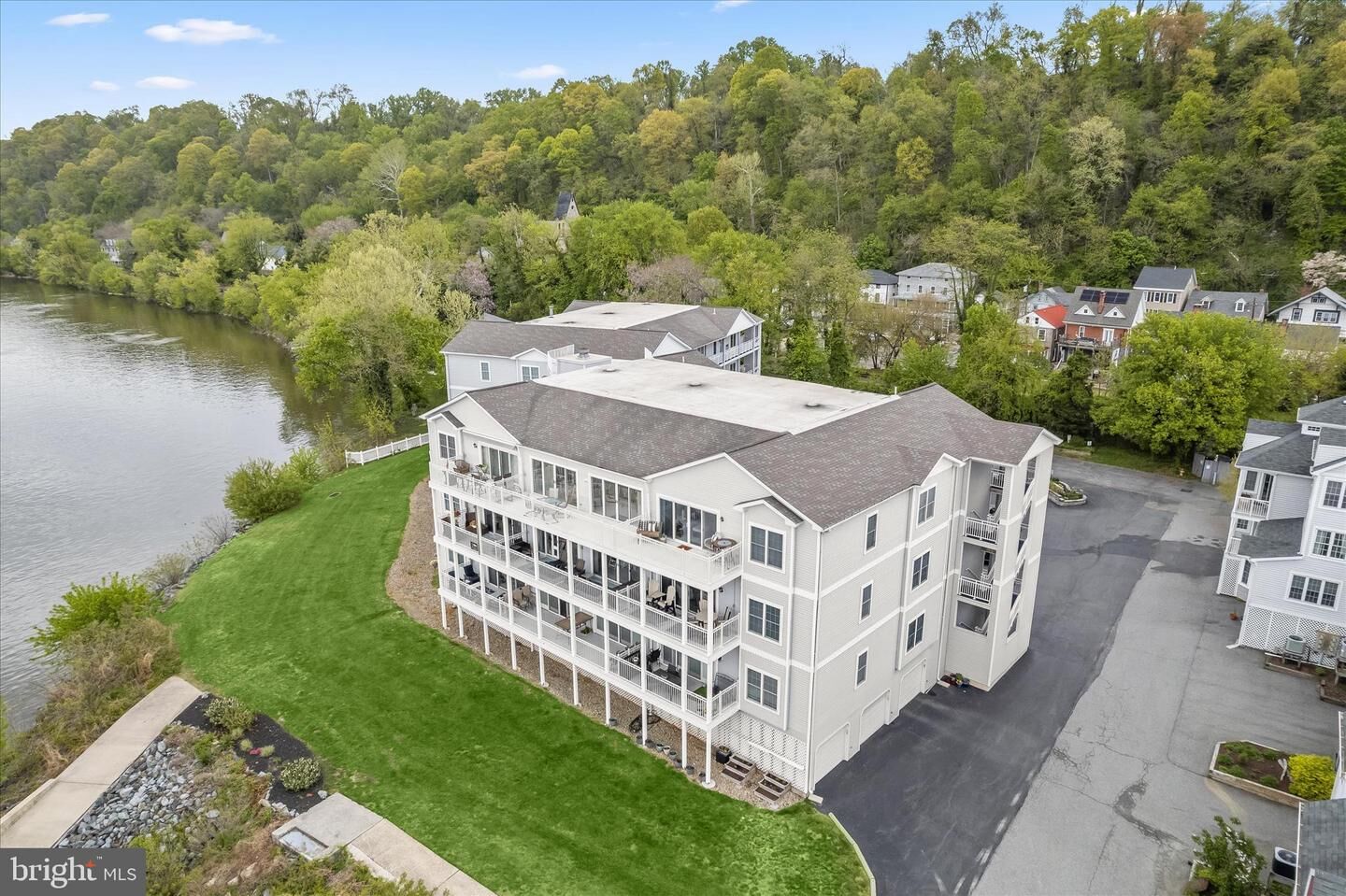 Property Photo: 113 Rowland Drive 113 MD 21904