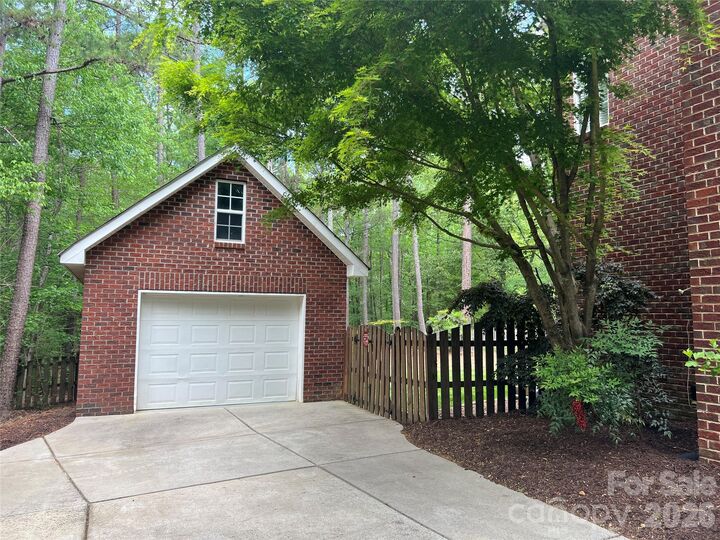 Property Photo:  6208 Pumpernickel Lane  NC 28110 