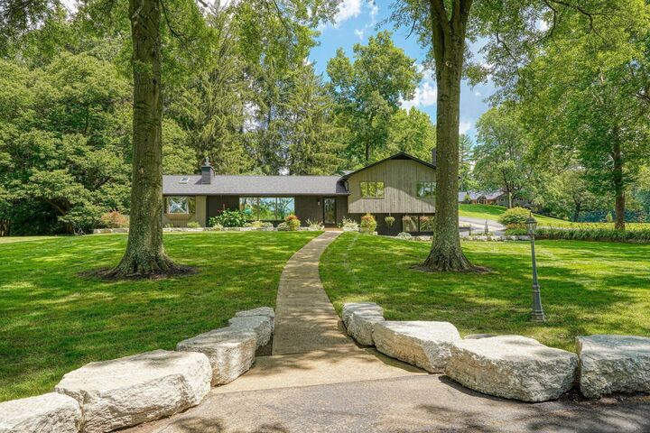 Property Photo:  1300 Danny Drive  OH 43138 