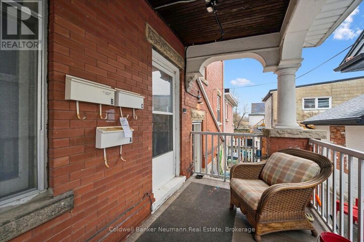Photo de la propriété:  121 Dublin Street North  ON N1H 4N5 