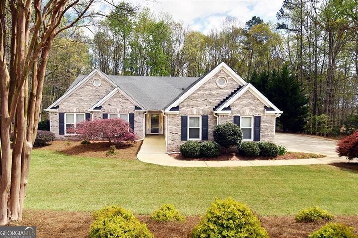 Property Photo:  601 Meadowcreek Drive  GA 30549 