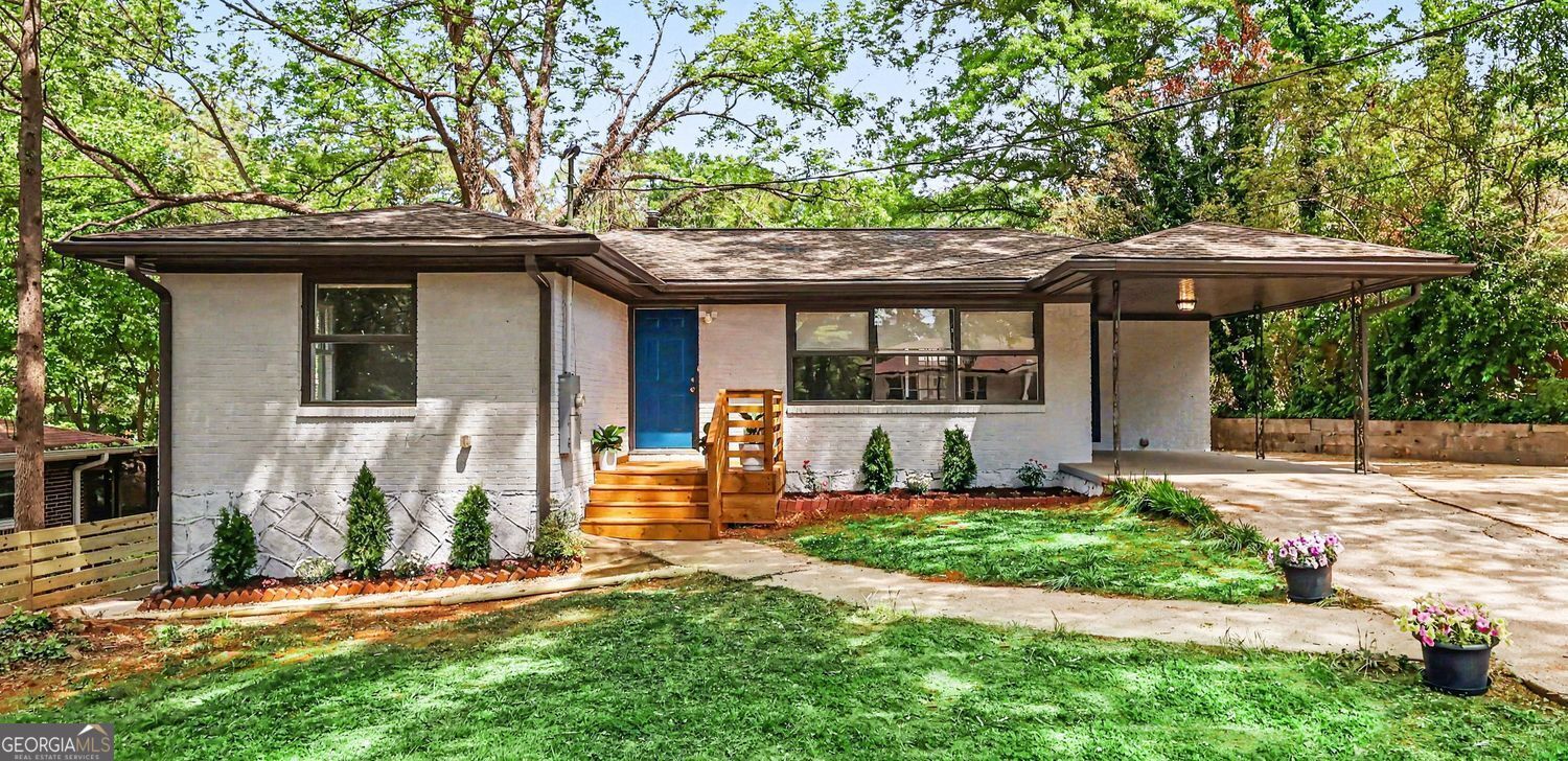 Property Photo:  3416 Maplehurst Drive  GA 30032 