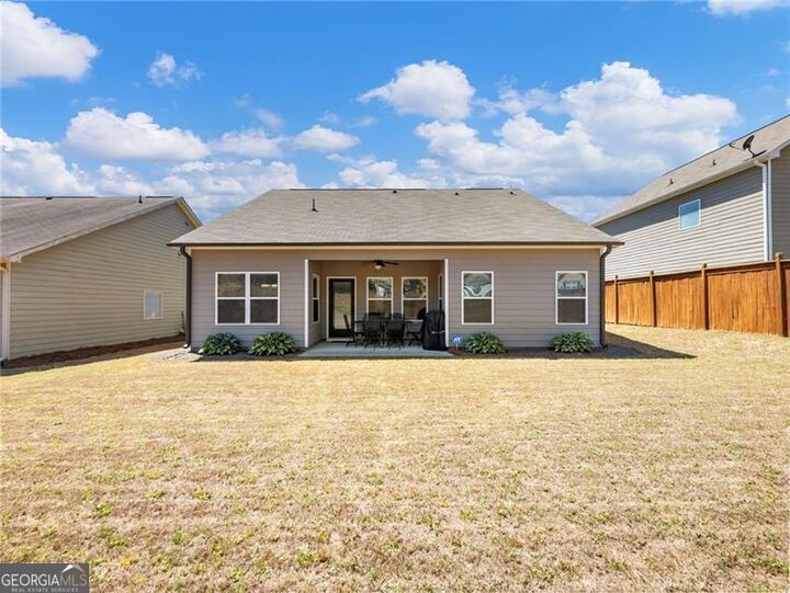 Property Photo:  374 Eagles Bluff Way  GA 30548 