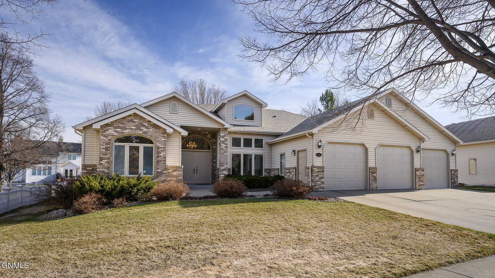 Property Photo:  1864 Contessa Drive  ND 58503 