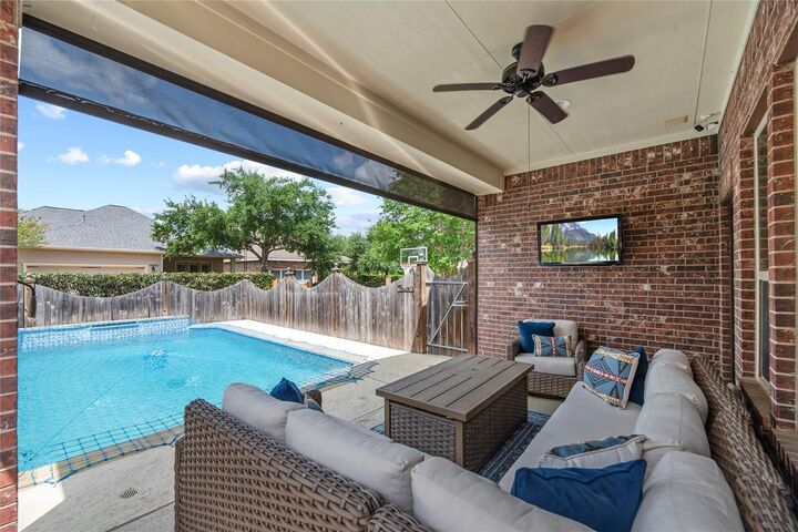 Property Photo:  16923 Apple River Drive  TX 77433 