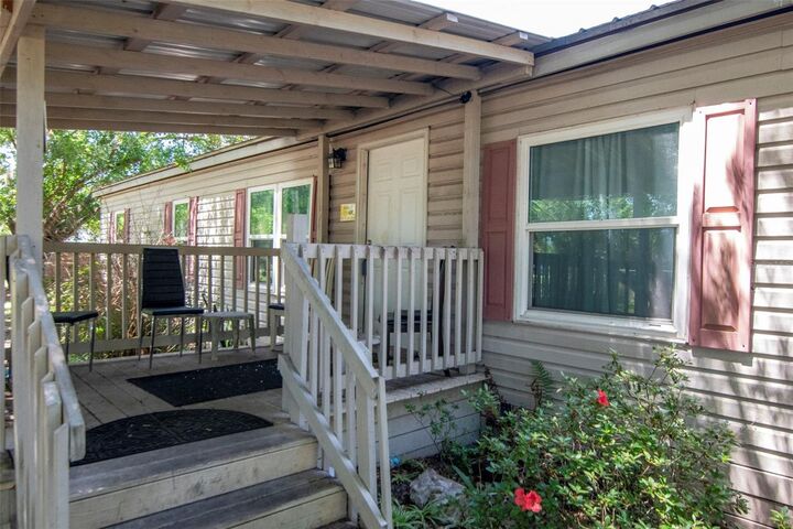 Property Photo:  6230 Bob Head Road  FL 33565 