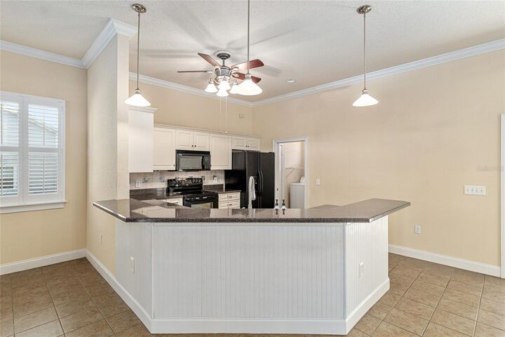 Property Photo:  16624 NW 165th Terrace  FL 32615 