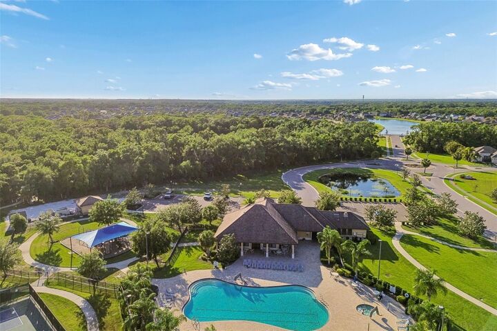 Property Photo:  1008 Siberian Glen  FL 34212 