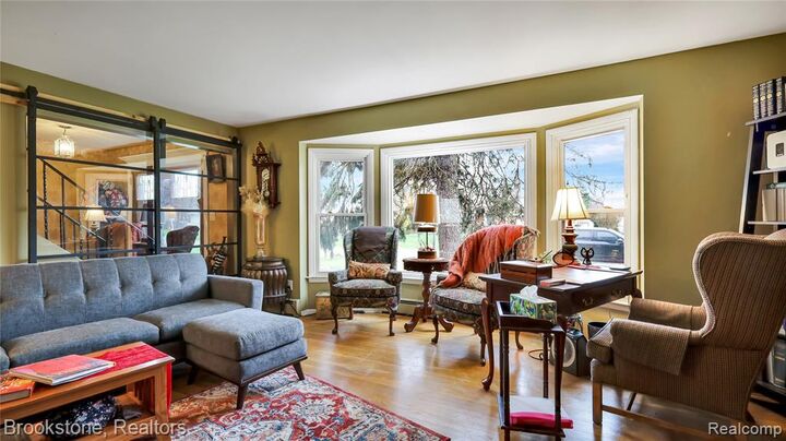 Property Photo: 36762 Harwick Court MI 48035 1143