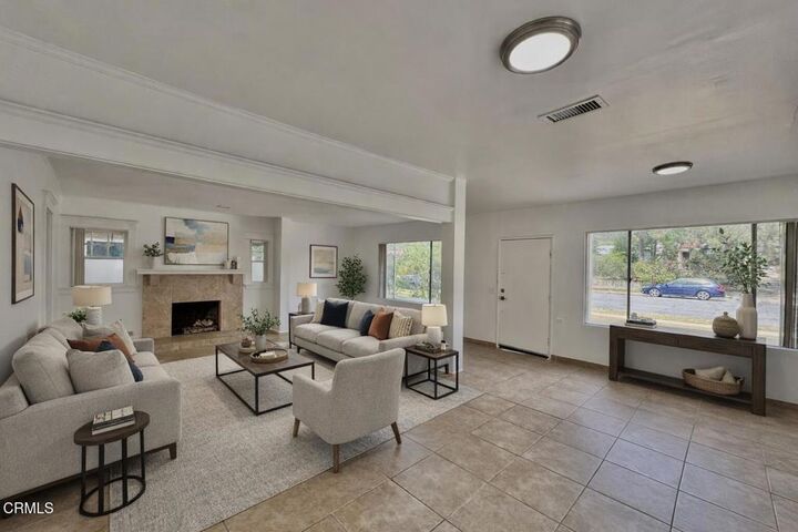 Property Photo:  1554 E Woodbury Road  CA 91104 