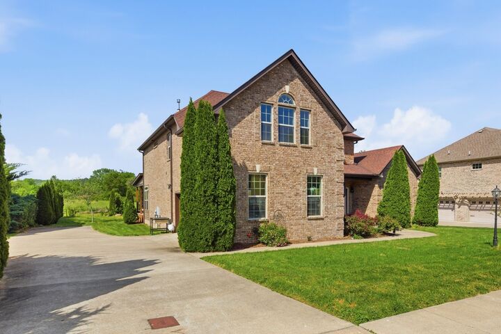 Property Photo:  720 Hardys Ct  TN 37189 