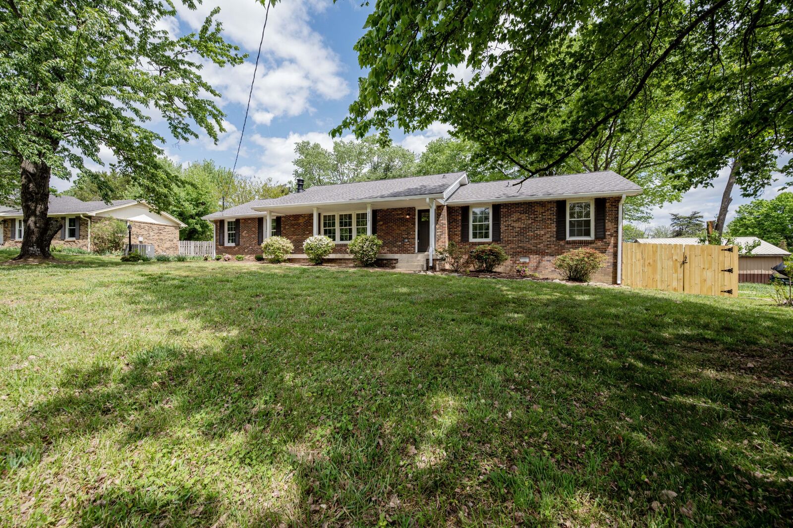 Property Photo:  2117 Aileen Dr  TN 37013 